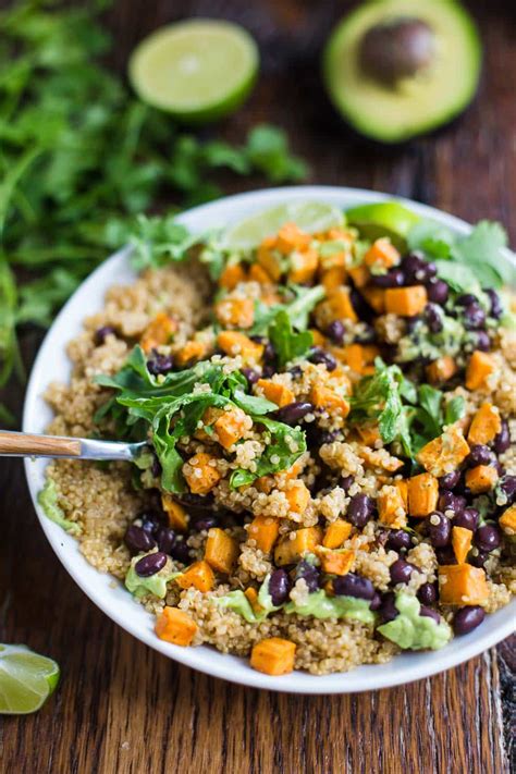 This mediterranean chicken quinoa bowl is brought to you by peapod. Southwestern Inspired Quinoa Bowl | B. Britnell