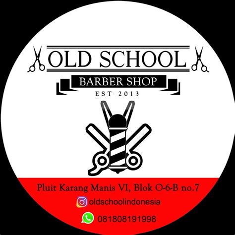 Kalau yang ini, memotong semua bagian rambut, sampai tersisa satu hingga dua centimeter saja guys, dengan hasil yang pendek dan rapi. Jangan Tunda... - Uncle Sam Barbershop - Green Bay Pluit