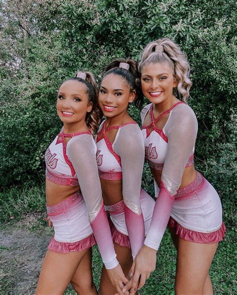 𝐢𝐧𝐟𝐢𝐧𝐢𝐭𝐲 𝐫𝐨𝐲𝐚𝐥𝐬 cheer picture poses cheer poses cheer stunts