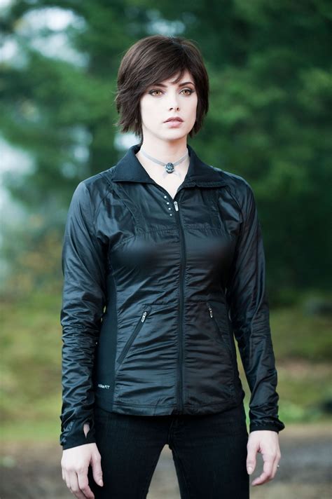Quotes alice and jasper come in through the window alice cullen : Alice Cullen outfit, Eclipse | Trendy short haircuts ...