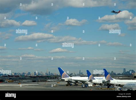 Newark Liberty International Airport New Jersey With Manhattan