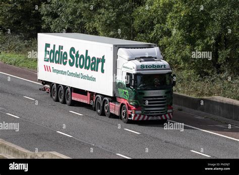 Eddie Stobart Hgv Heavy Goods Lorries Trucks And Trucking Logistics