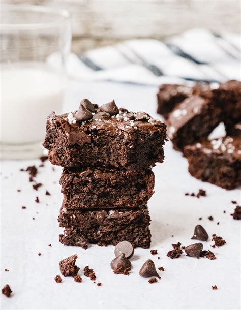 Substitute ghee for butter if desired. Gooey Fudgy Paleo Brownies - Shuangy's Kitchensink