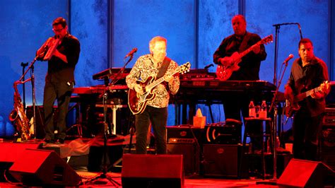 Jazz Greats Outshine Boz Scaggs At The Bowl Concert Review Hollywood