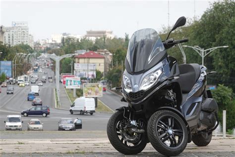 Se telefonnummer, adress, karta, grannar, jobb mm. Piaggio MP3 300 HPE LT - Cum e pe trei roți | Pe Motoare