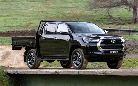 2021 Toyota Hilux Sr5 4x4 Double Cab Chassis Specifications Carexpert