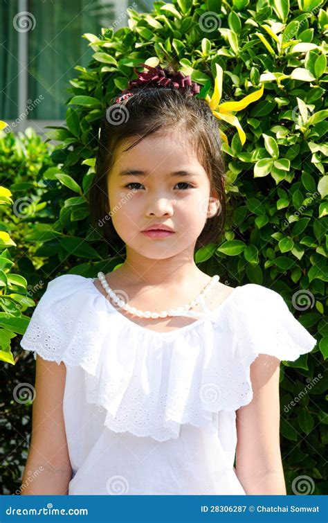 Thailändisches Mädchen Stockbild Bild Von Freizeit Thailand 28306287