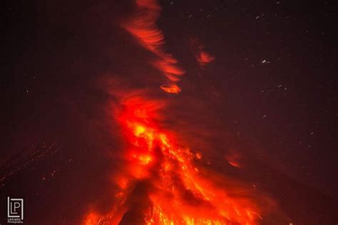 Watch Mayon Volcano Spews Lava Anew Abs Cbn News