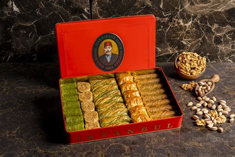 Pistachio Walnut Baklava Assortment L Metal Box