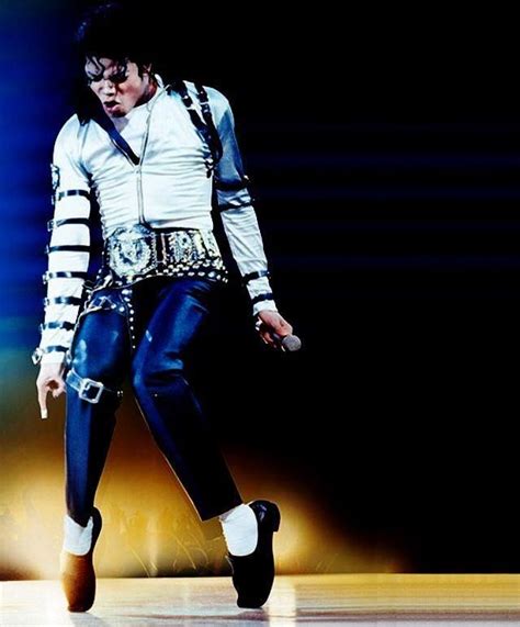 Michael Jackson Dance Moves We All Tried And Failed To Copy