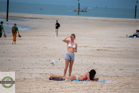 Beach Girls Bigman Hotwife Flickr