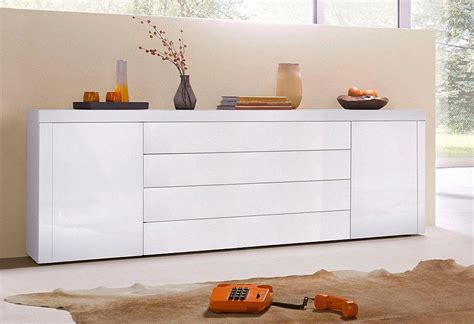 So kann die kommode in schlichtem schwarz oder hellem weiß in ihrem schlafzimmer erstrahlen, aber auch in knalligem pink oder gelb überzeugen. Sideboard, Breite 200 cm Jetzt bestellen unter: https ...