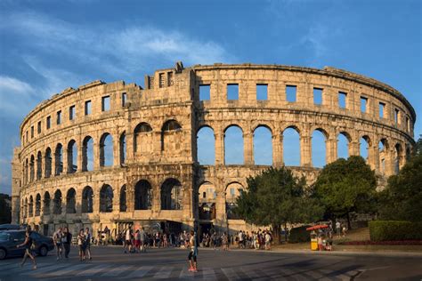 a spectacular and fascinating pula arena