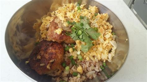 Fried Rice With Chicken Patties N Onion Eggs Make Rice Look Yummy
