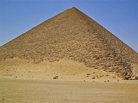 Top 10 Most Famous Monuments Of Ancient Egypt