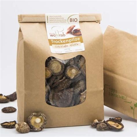 Spätsommer und herbst ist die zeit zum sammeln von pilzen. Shiitake Hüte getrocknet BIO Größe 200g -Pilze aus China ...