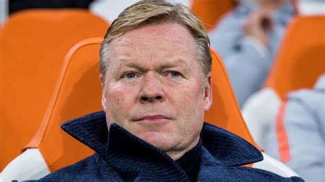 Ronald koeman is showing signs of 'convincing' barcelona crop of superstars that he is the right man for the job amid a new barcelona boss koeman credited with steadying ship at la liga giants. FC Barcelona ontslaat Setién en maakt weg vrij voor Koeman ...