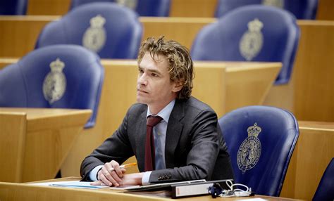 Bas van 't wout is on mixcloud. Bas van 't Wout uit Hoeven nieuwe staatssecretaris Sociale ...