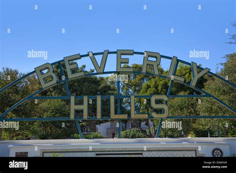 Beverly Hills Entrance Sign Stock Photo Alamy