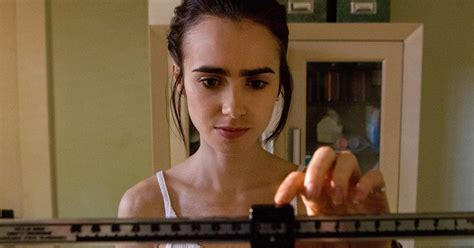 Lily Collins In „to The Bone