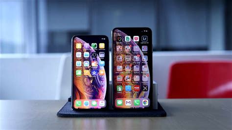 While the xs max runs on the a12 bionic chip, apple's newest big dog has the a13 version. iPhone XR, iPhone XS and iPhone XS Max spec comparison