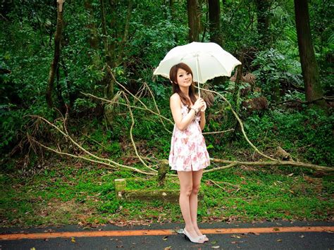 Sexy Asian Girl In Rain Wallpaper Hd ~ The Wallpaper Database