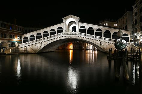 Il Ponte Di Rialto Protagonists Of Venice