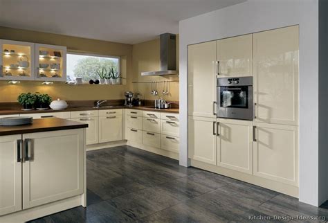 Astonishing cream kitchen cabinets kitchen… modern outdoor my houzz nemo new new new construction new entry new guest new york north traditional nursery of in oggero and olentangy falls omaha orange outdoor kitchen outdoor living pamela foster park city parsons bed. Pictures of Kitchens - Modern - Cream / Antique White ...