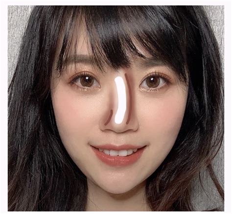 With the basic instructions many palettes come with, it's easier than ever to achieve the kind of illusions light and shadow (contour and highlight) offer. How To Contour Nose: A Step-By-Step Guide According To Nose Shape | GirlStyle Singapore