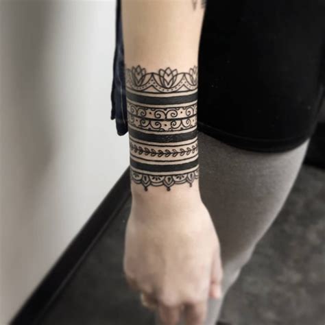 mandala-cuff-psoriasisfeet-cuff-tattoo,-band-tattoo,-wrist-tattoos-for-women