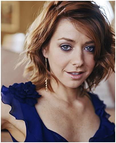Alyson Hannigan Close Up Smile In Blue Dress 8 X 10 Inch Photo At