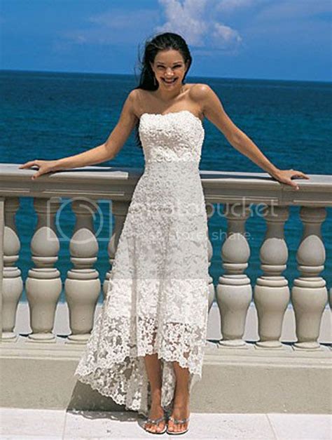 Beach Wedding Dresses Strapless Is Right For You