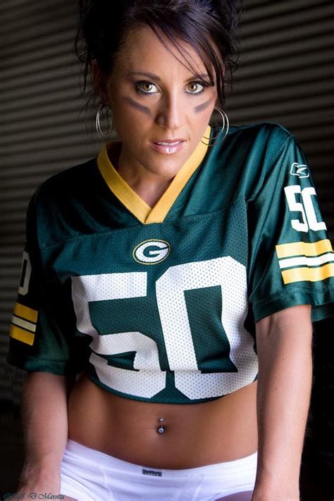 Beauty Babes Nfl Sunday Week 6 Sexy Babe Alert Green Bay Packers Vs Houston Texans Who Wins