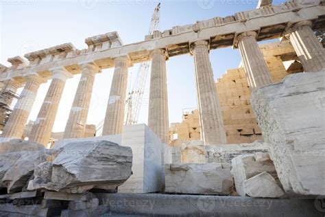 Reconstrucción Del Partenón En La Acrópolis Ateniense 755060 Foto De