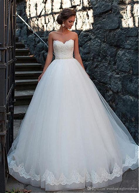 Amazing Tulle Sweetheart Neckline Ball Gown Wedding Dresses With Lace