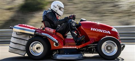 We guarantee that our reviews are the best and most accurate that will help you make a qualified purchasing decision that when it. Watch And Hear Honda's 1000cc Lawn Mower Hit 130 MPH