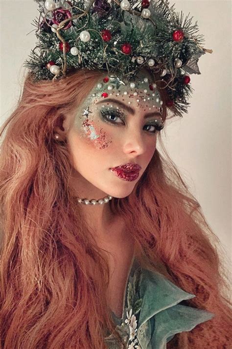 Gorgeous And Trendy Christmas Makeup Looks In 2019 Christmas Makeup