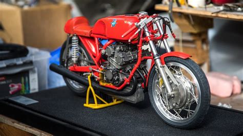 Glen Englishs Jaw Dropping Handmade Motorcycle Scale Model