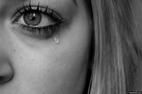 6 Choses Que Seules Les Filles Qui Pleurent Souvent Peuvent Comprendre