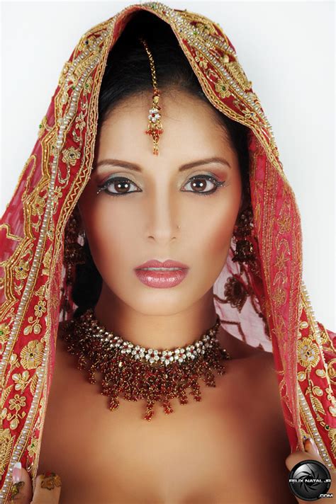 tehmeena afzal s photo portfolio 0 albums and 29 photos model mayhem