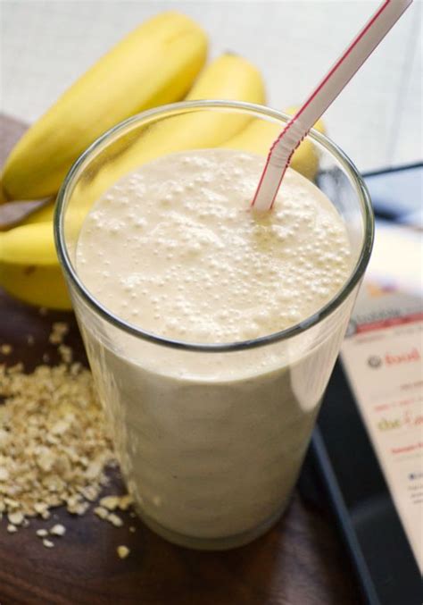 The perfect healthy breakfast smoothie for weight loss. Banana-Oatmeal Smoothie Recipe | SparkRecipes