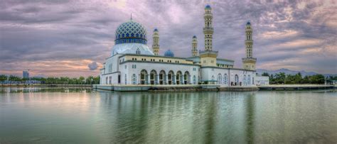 The kota kinabalu city mosque (malay: Floating Mosque | This Mosque is one place in Kota ...
