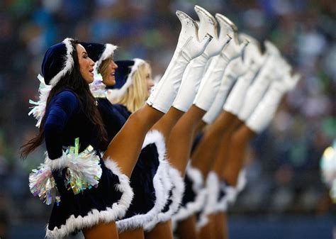 Nfl Cheerleaders Are Ra Ra Raging Over Labour Laws Huffpost Business