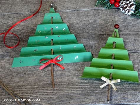 Folded Paper Tree An Easy Christmas Craft For Kids Christmas Tree