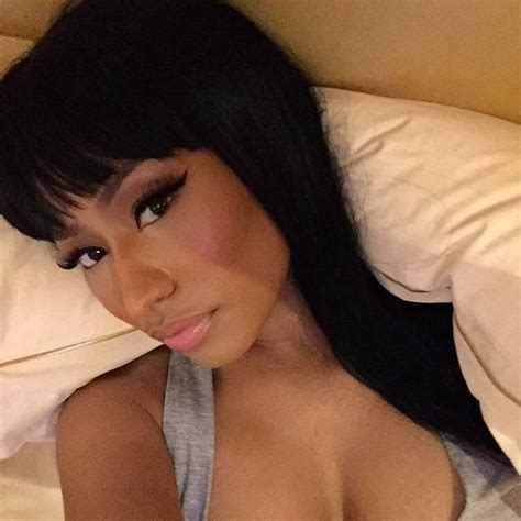 Nicki Minaj Flashes Boobs In New Instagram Selfie See Photos