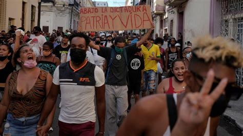 Justicia 11j 5 Absueltos De 500 Enjuiciados Por Protestas Adn Cuba