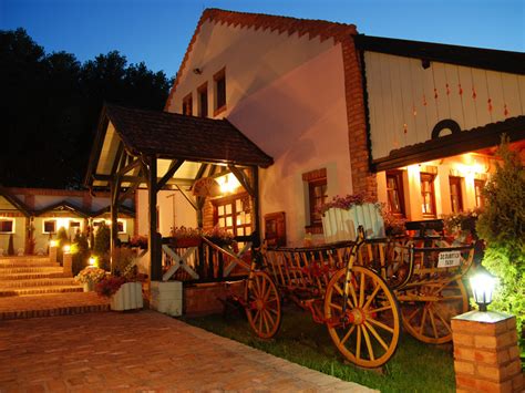 Nowadays the djordjevic salas farm provides excellent conditions and makes an ideal location for a the middle part of the djordjevic salash farm consists of a park and the water areas, and facilities. Etno turistički kompleks Jelen salaš, Palić, Srbija