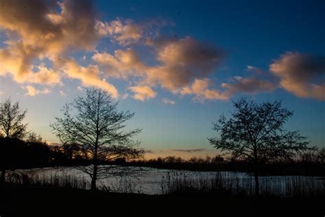 Hintergrundbilder Sonnenuntergang Himmel Baum Wasser Wolken