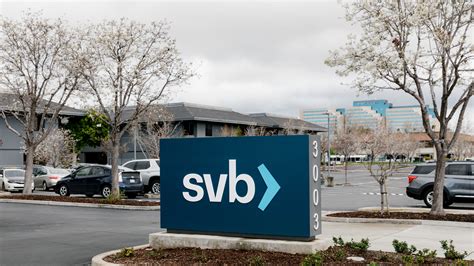 Silicon Valley Bank’s Deep Ties to the Tech Industry - The New York Times