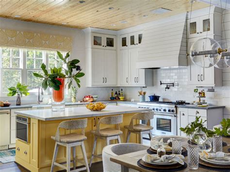 Figuring out how to build a kitchen island takes a bit of planning and requires a careful consideration of a bunch of elements specific to each home such as the there are many different types of kitchen islands and many different ways to design and to build one. 13 essentials for a charming farmhouse-style kitchen ...